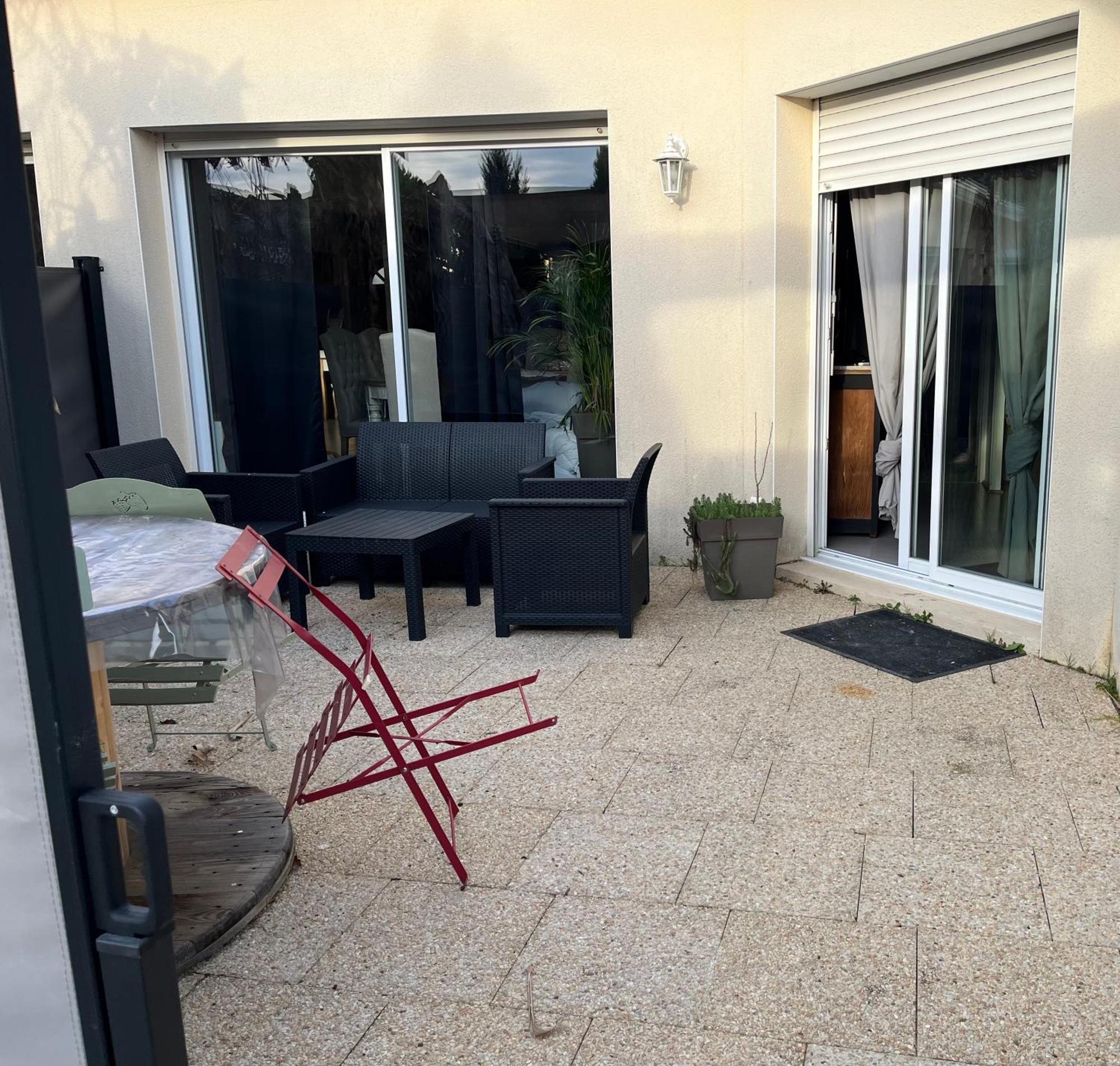 Charmant T2, Cl 3 Etoiles, 4 Lits, 4 Personnes Et 1Enfant, Parking Et Terrasse Saint-Sever  Dış mekan fotoğraf